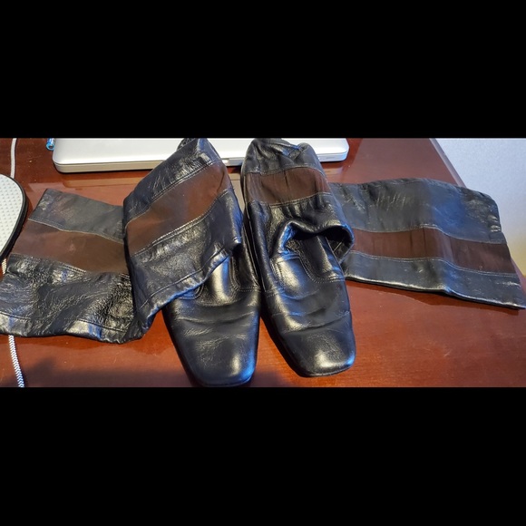 Vintage black leather Avon tall square toe low heel with foot grips 7 - Picture 2 of 9